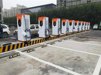 福州金城商業(yè)中心一城風(fēng)景晉安區(qū)秀山路317號充電站